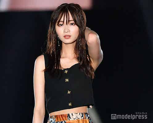 岡崎紗絵、お腹チラ見せ 色白美肌輝く<TGC熊本2019>