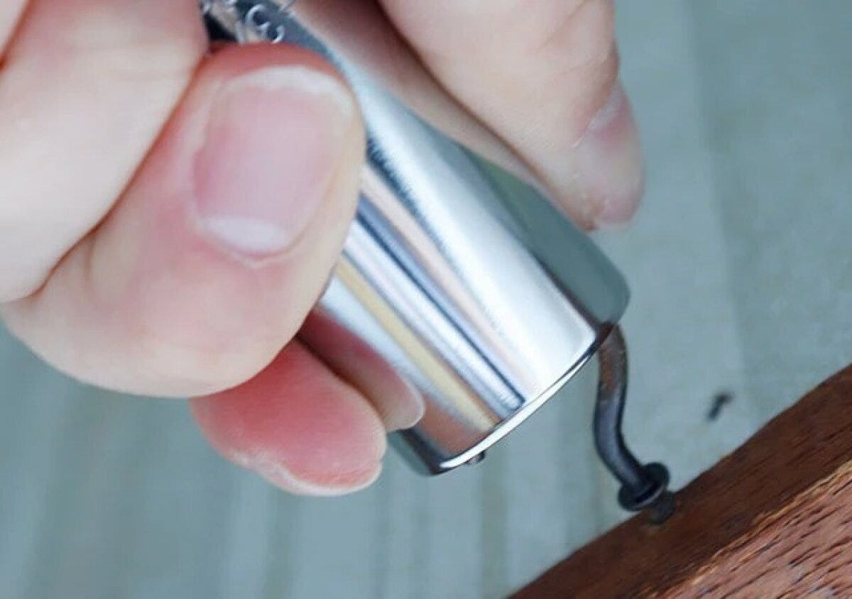 ダイソー　ユニバーサルソケット