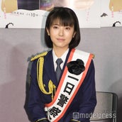 浜辺美波 毒舌アイドル演じるも 共通点はございません ピュア 1日アイドル署長の事件簿 モデルプレス