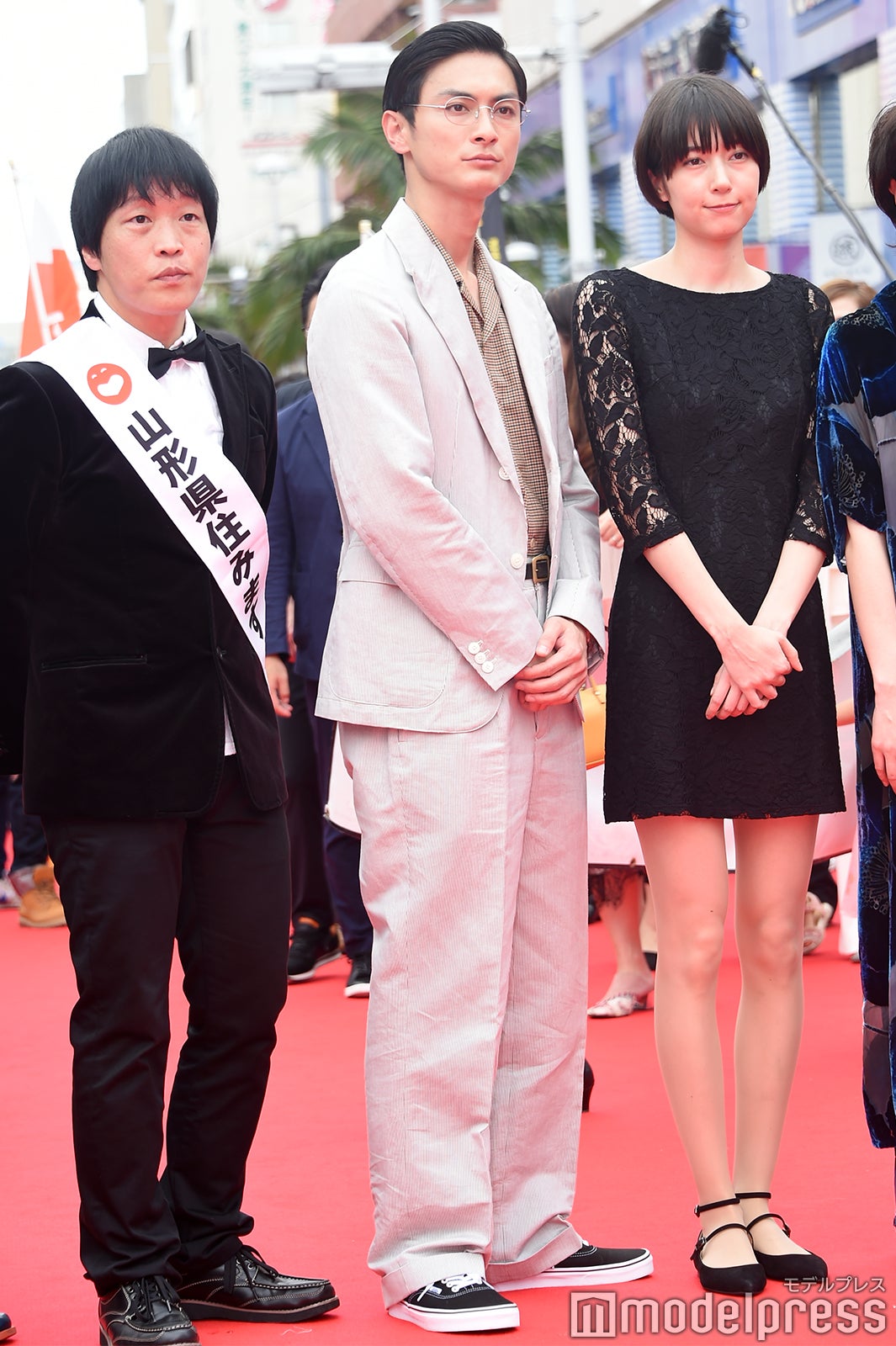 高良健吾 （中央）（C）モデルプレス