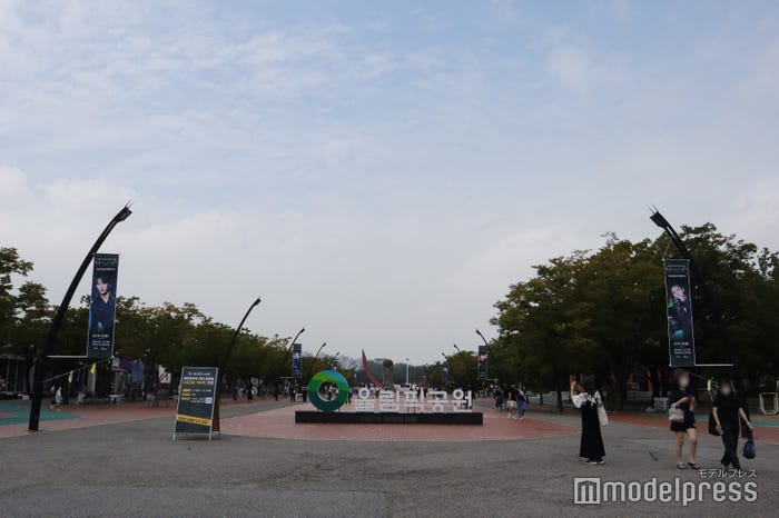 オリンピック公園にもStray Kidsのフラッグ