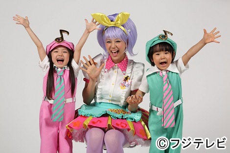 (左から)西澤愛菜、西内まりや、寺田心