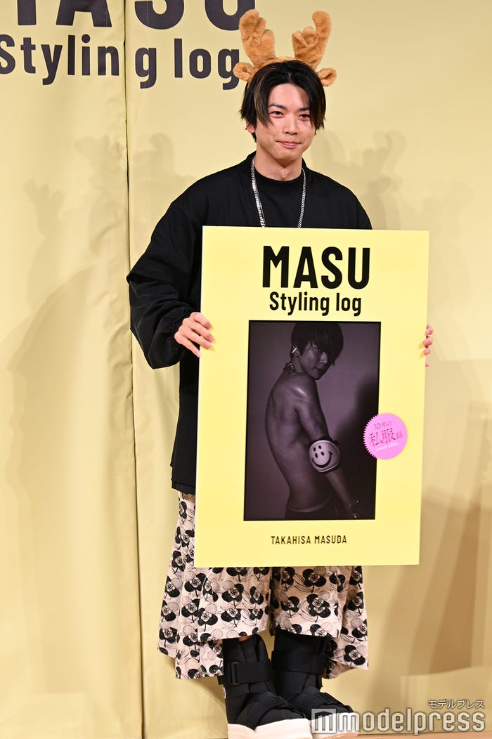 パネルをそのままスマートに回収して降壇した増田貴久(C)モデルプレス