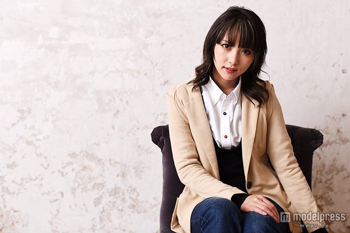 現役大学生の石川恋、その素顔とは