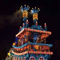 「東京ディズニーランド・エレクトリカルパレード・ドリームライツ」もクリスマス仕様に
