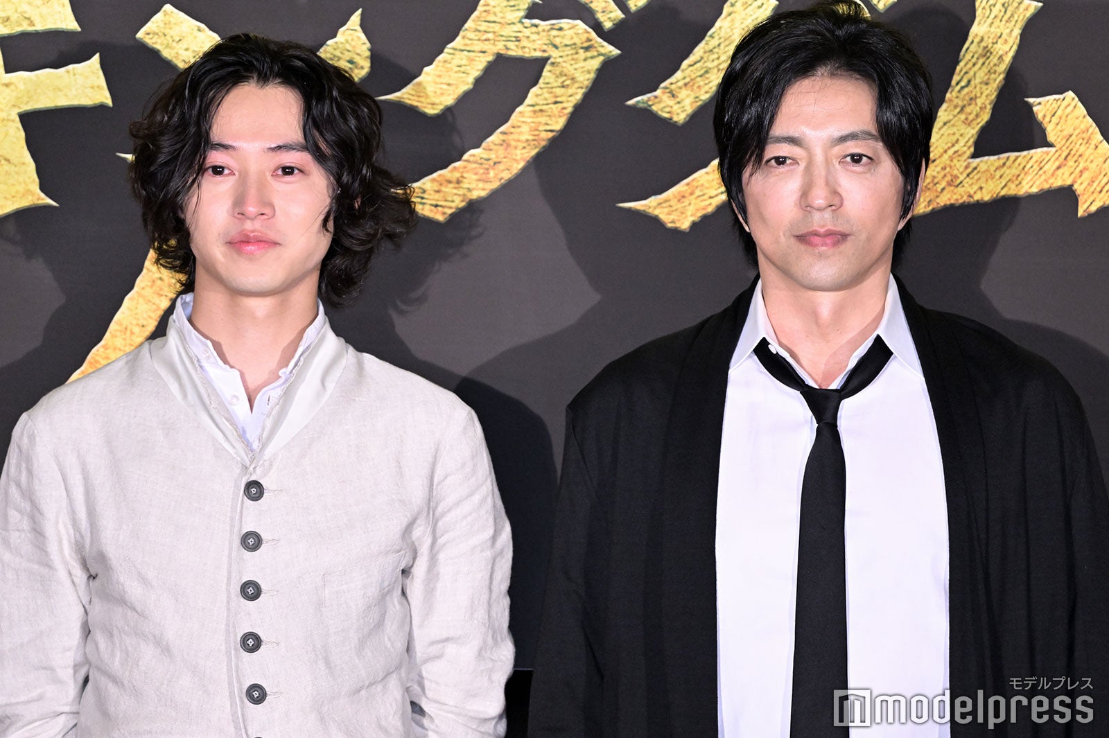 山崎賢人、大沢たかお（C）モデルプレス