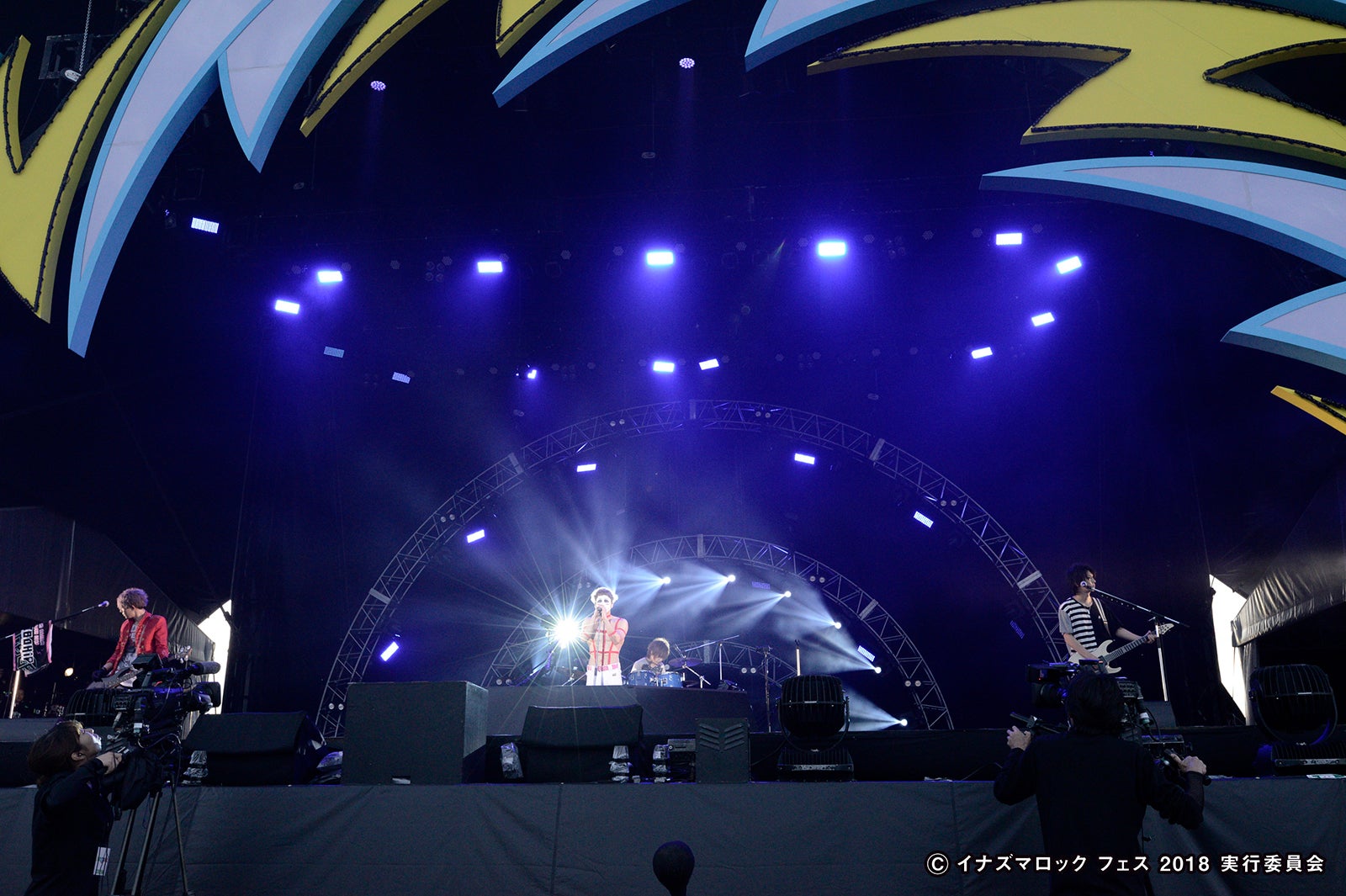 ゴールデンボンバー （C）イナズマロック フェス 2018 実行委員会
