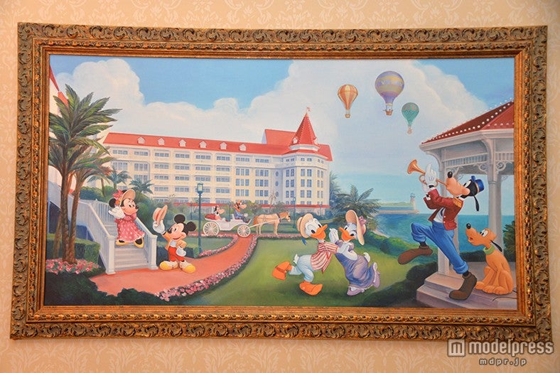 「香港ディズニーランド・ホテル」タペストリー