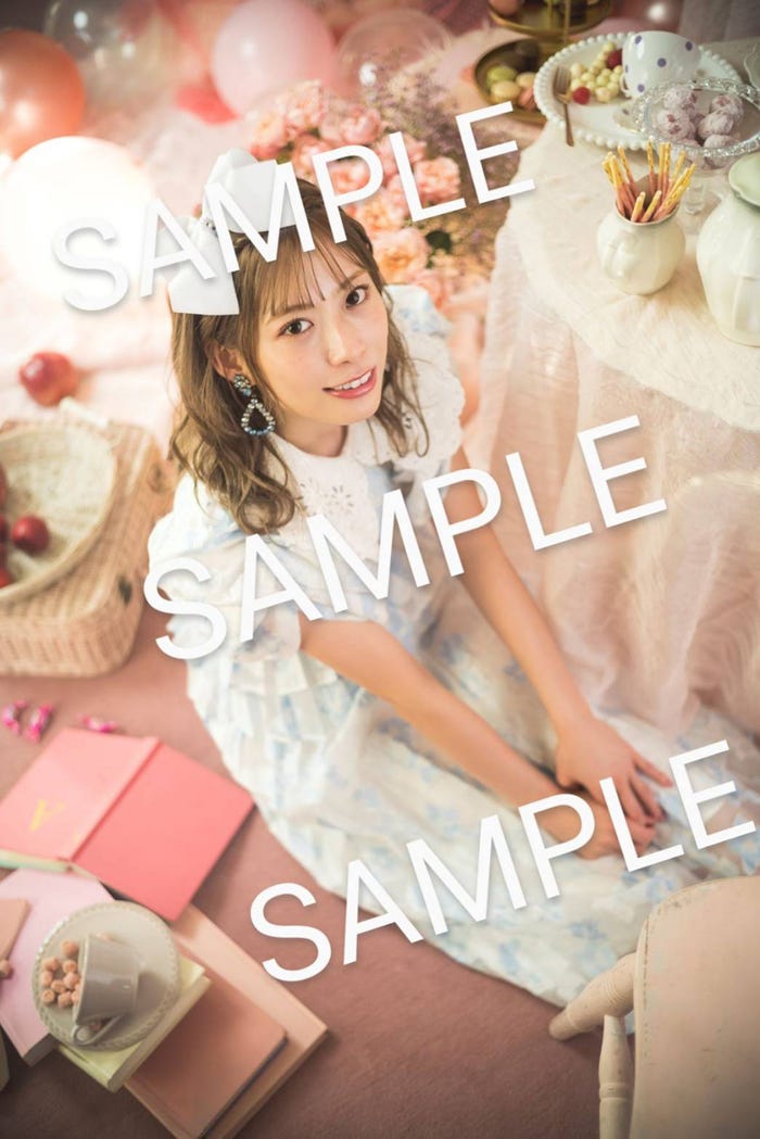 東村芽依/SHIBUYA TSUTAYAポストカード(C)藤本和典/白夜書房