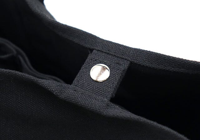 ベイフロー黒ロゴトートバッグスナップボタン