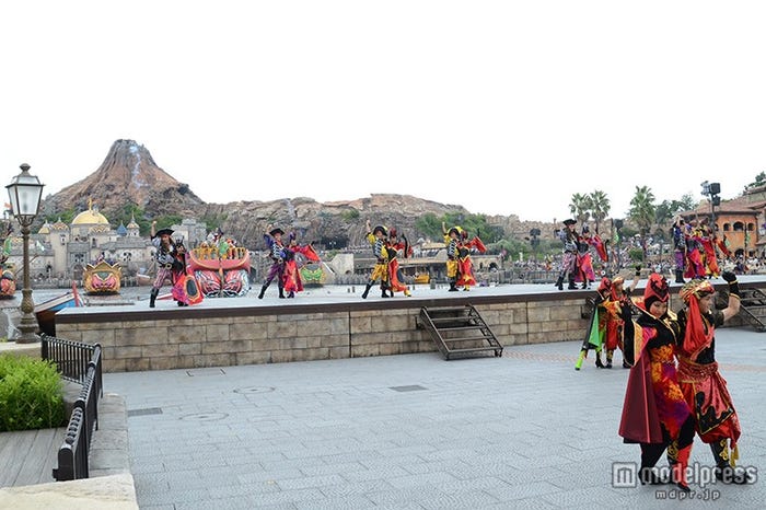 「ザ・ヴィランズ・ワールド」