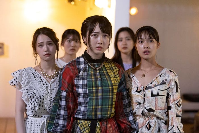 (左から)那須ほほみ、本田望結、新井舞良ら (C)日本テレビ