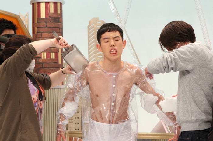 都築拓紀(四千頭身)「7G~SEVENTH GENERATION~」(C)フジテレビ