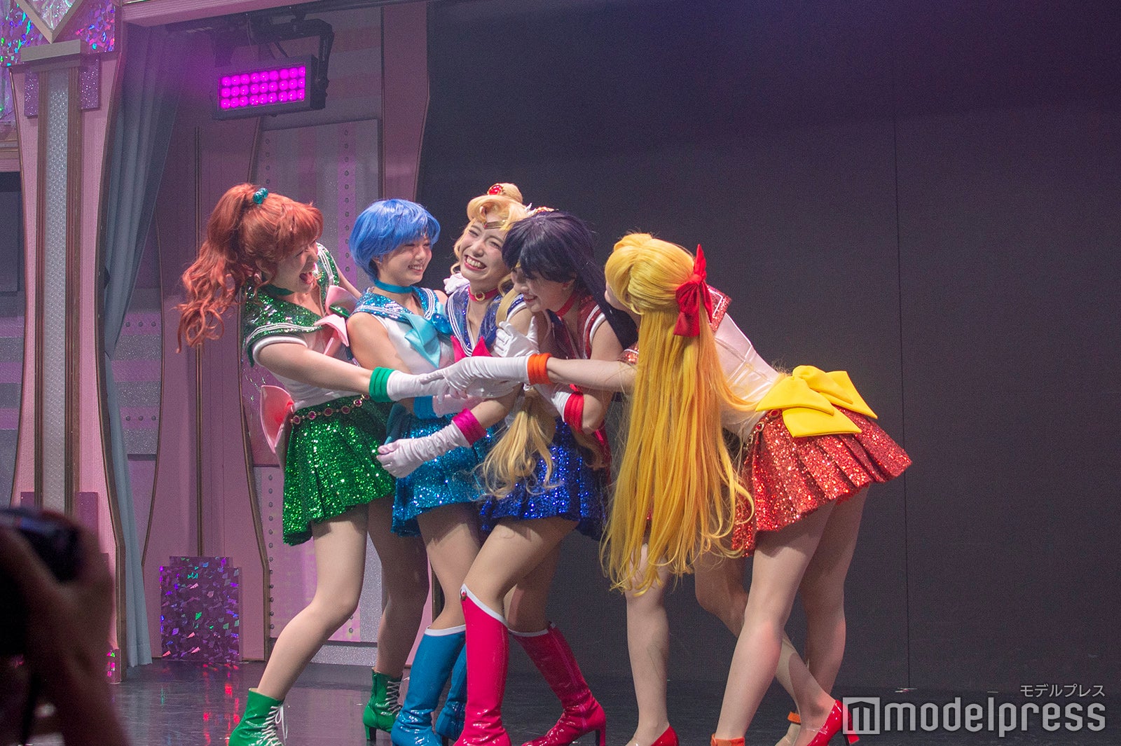 ショーの様子（C）モデルプレス