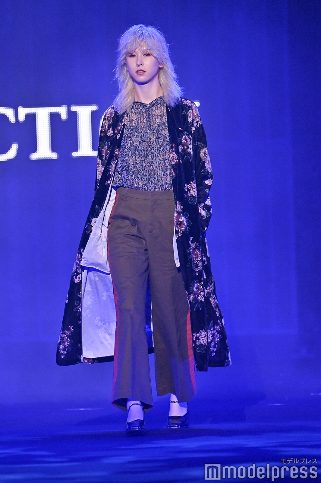 （C）モデルプレス