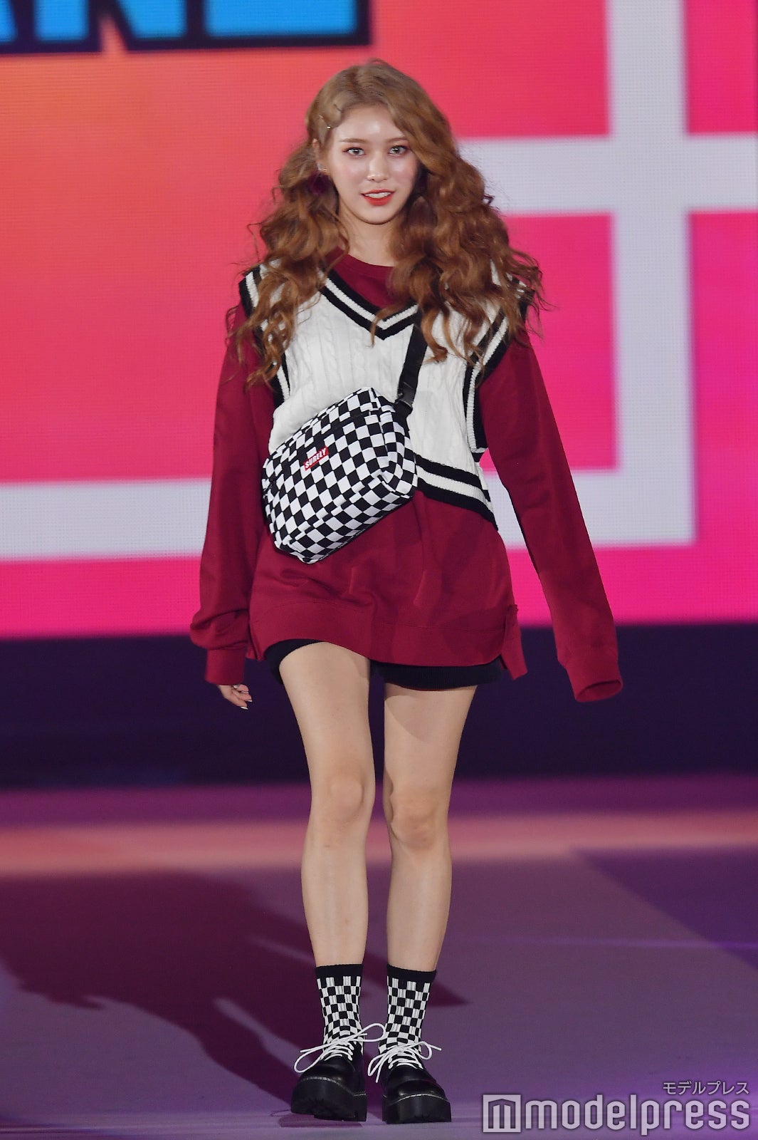 ジェイン（C）モデルプレス