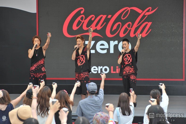 「コカ・コーラゼロ×EXILE新TVCM発表イベント」に参加したEXILEのTAKAHIRO、KEIJI、TETSUYA（左から）
