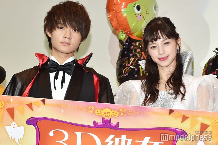 佐野勇斗、中条あやみ/2018年撮影(C)モデルプレス