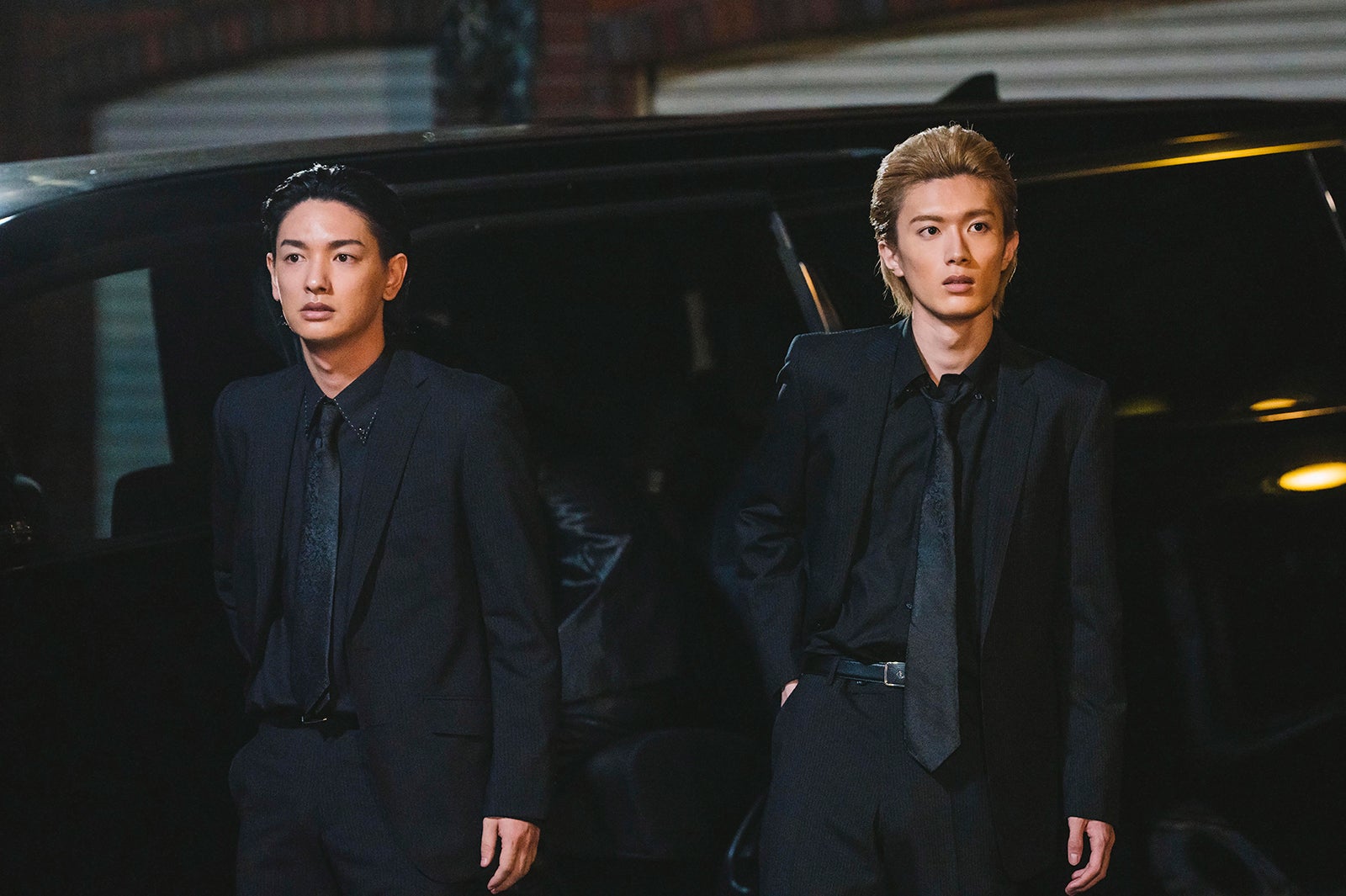 七瀬公、山中柔太朗「恋と弾丸」第1話より（C）箕野希望・小学館／「恋と弾丸」製作委員会・MBS