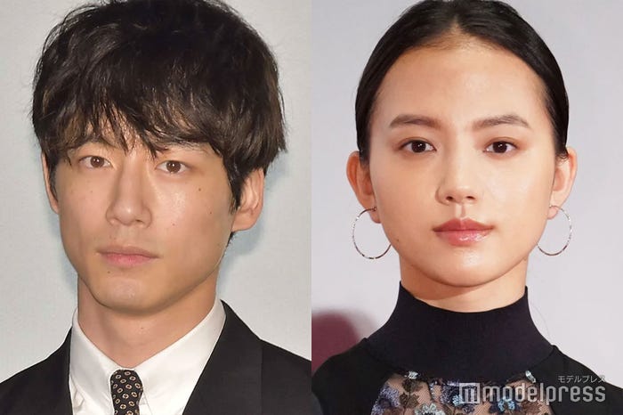坂口健太郎、清原果耶 (C)モデルプレス
