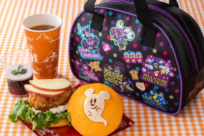 スペシャルセット(スウィートハート・カフェ)¥1,070/スーベニアランチケース付きはプラス¥1,100(C)Disney