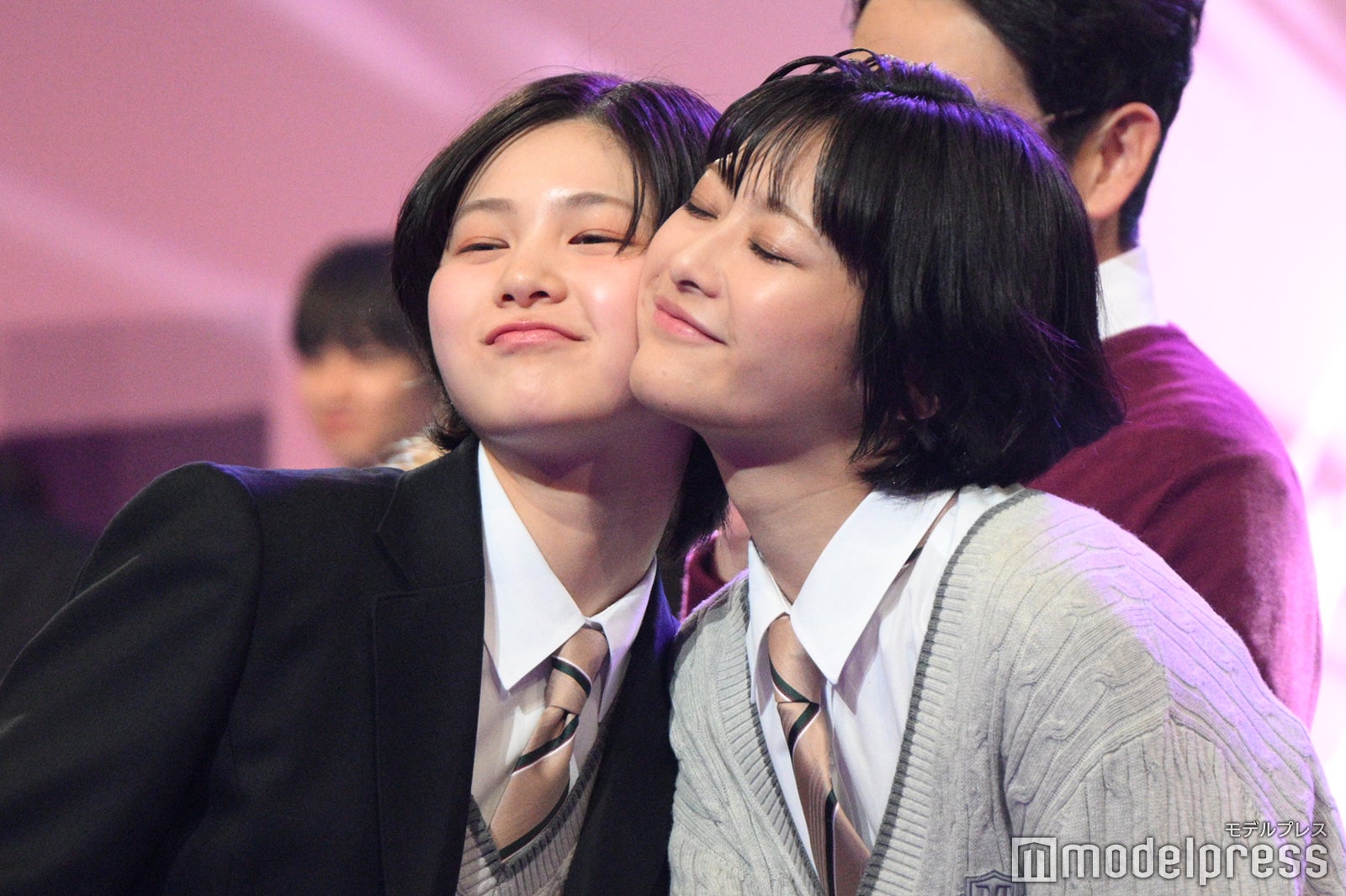 白倉碧空、芹澤雛梨（C）モデルプレス