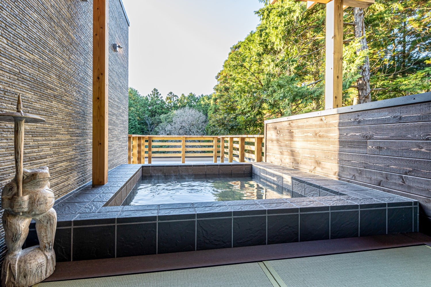 ヴィラ ラギ／画像提供：ブッキングリゾート