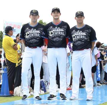 広島「ALL Stars Heroes WALK」に広島の3選手が登場！ 富山での躍動に期待 遠藤と岡本は球宴デビューへ
