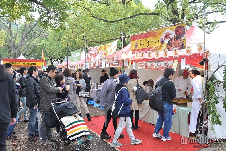 飲食ブース／画像提供：フィエスタ・デ・エスパーニャ2015実行委員会