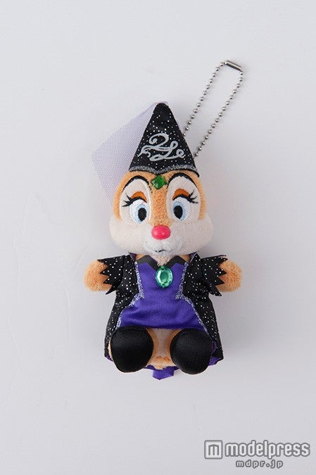 TDS：ぬいぐるみバッジ￥1600（C）Disney