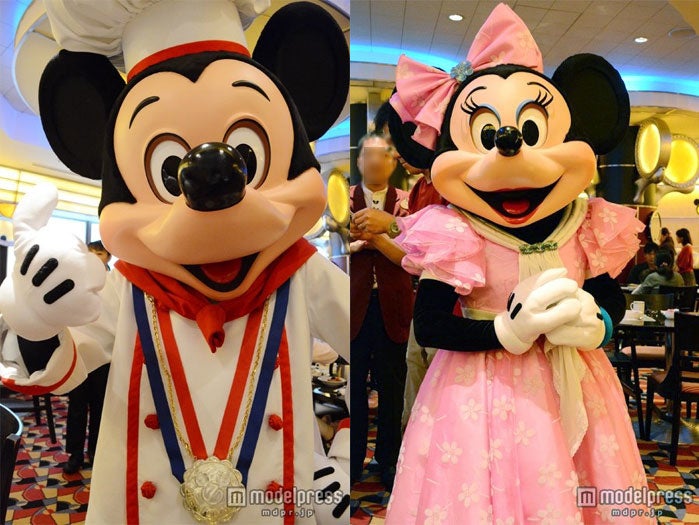 ディズニーアンバサダーホテル内レストラン「シェフ・ミッキー」ミッキーとミニー