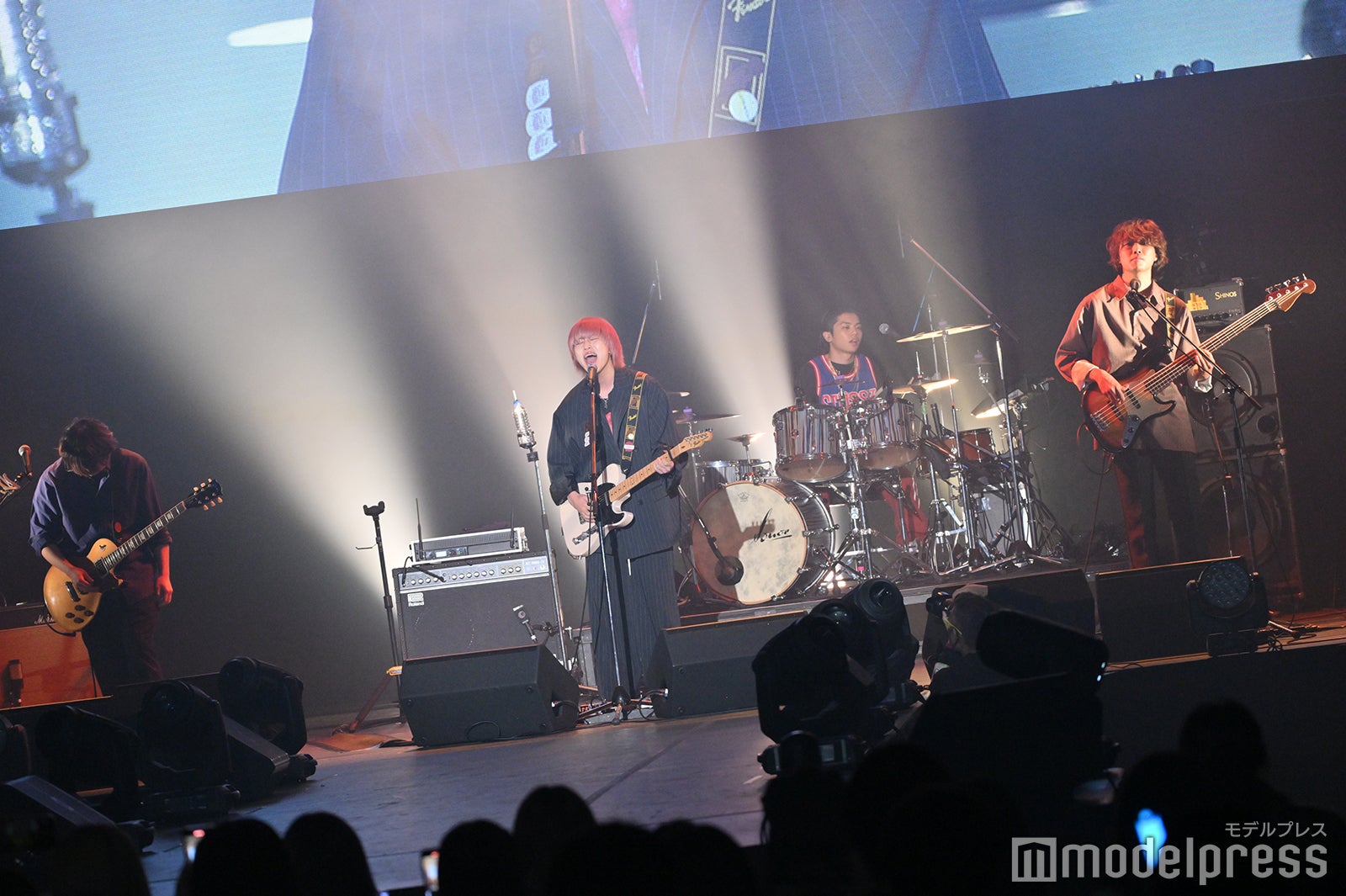 ヤングスキニー（C）モデルプレス