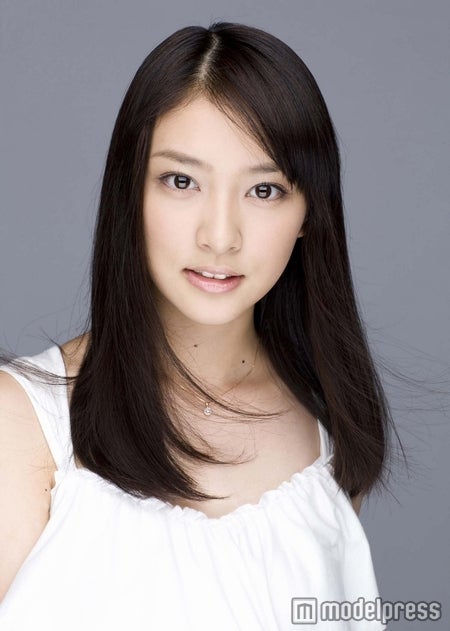 武井咲、”女子高生の恋愛バイブル”実写化で映画初主演決定