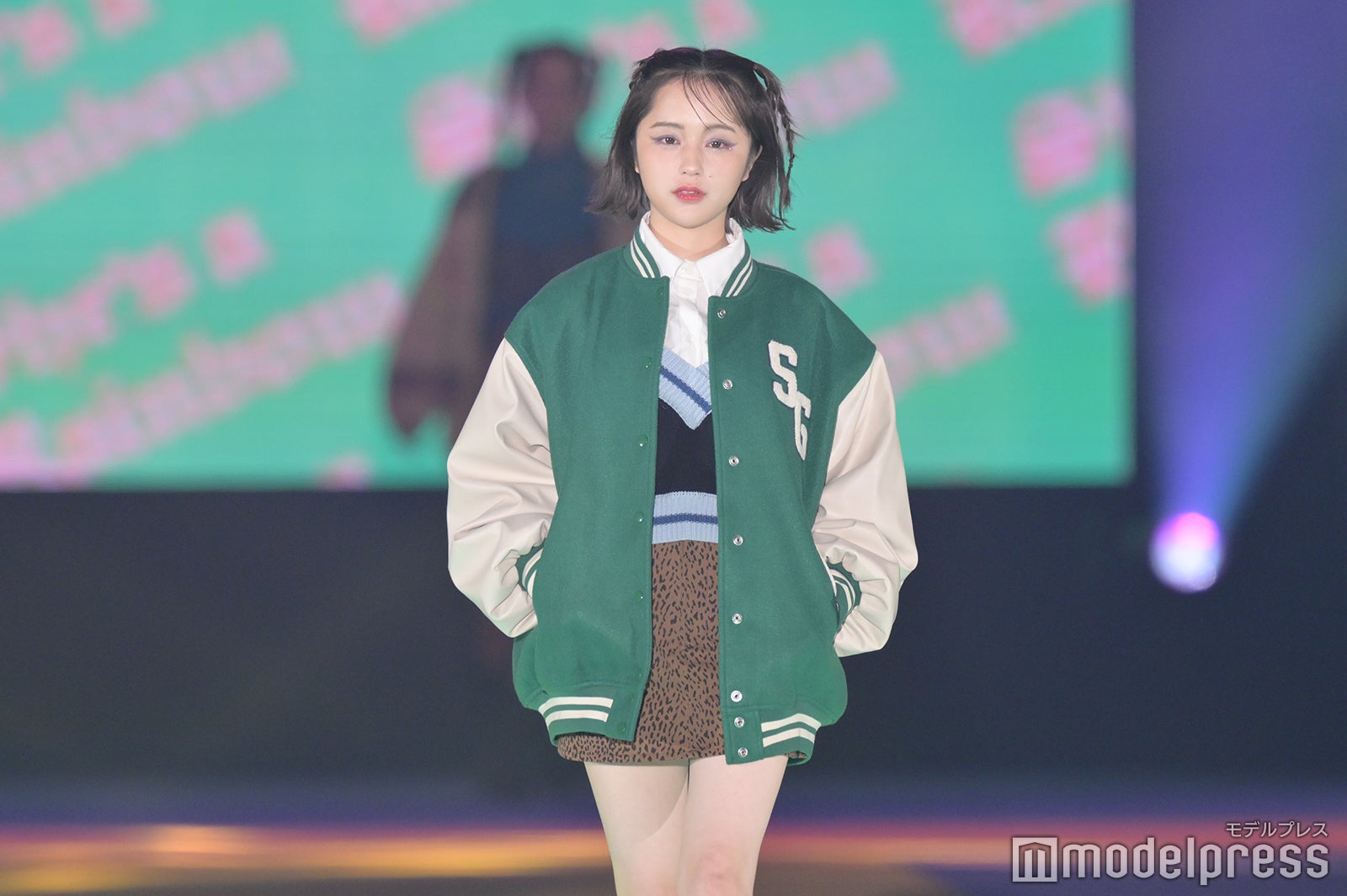 （C）モデルプレス