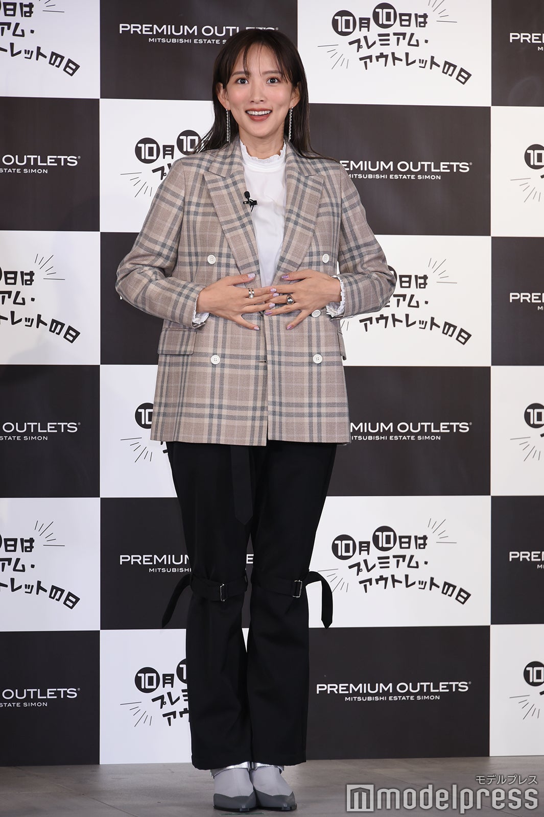 夏菜（C）モデルプレス