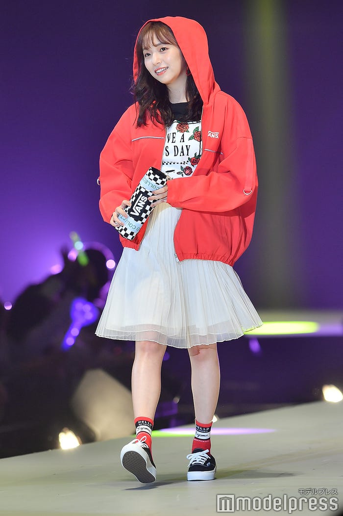 新内眞衣(C)モデルプレス