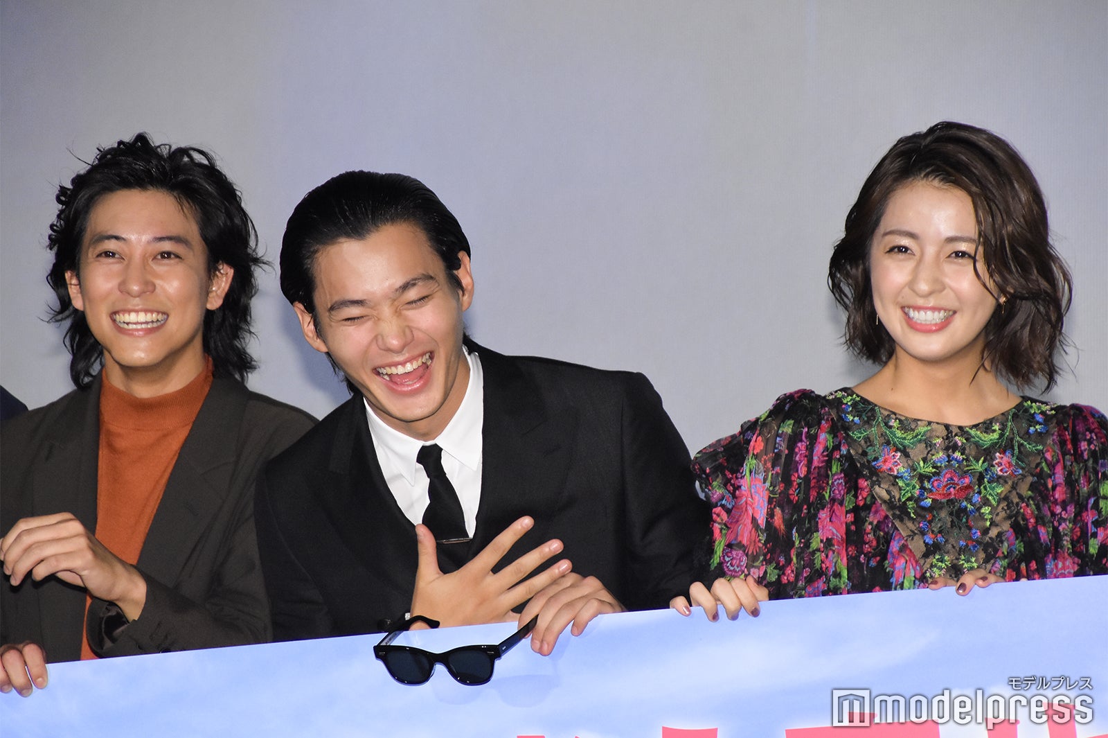 佐野岳、野村周平、柳ゆり菜 （C）モデルプレス