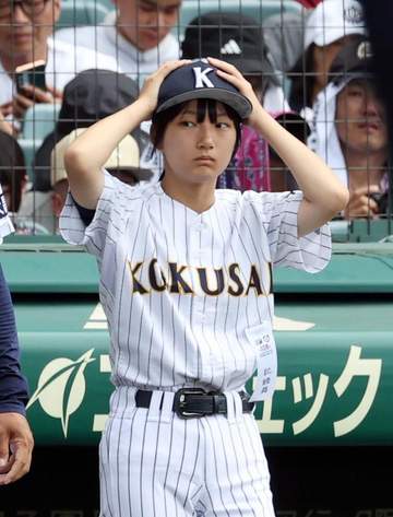 敗退の東日大昌平 ユニ姿の女子マネが砂をかき集めながら発した言葉にSNS感動 「青春駆け抜けたなぁ！」「涙腺崩壊した」