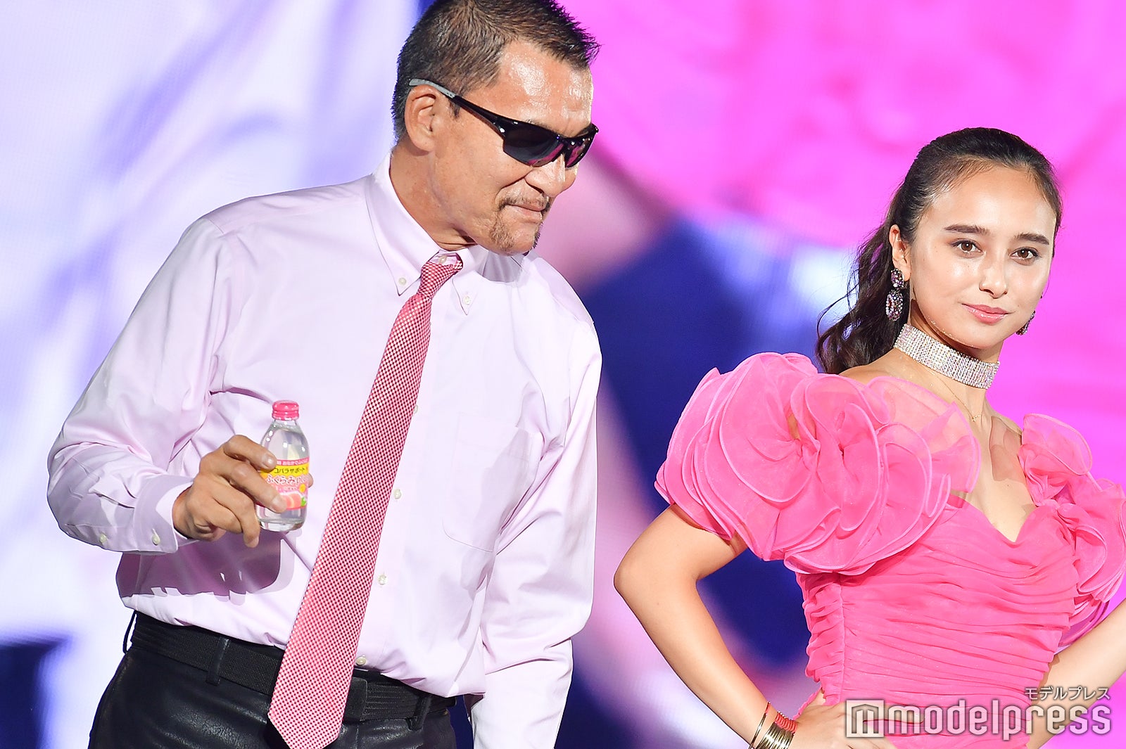 蝶野正洋、石田ニコル（C）モデルプレス