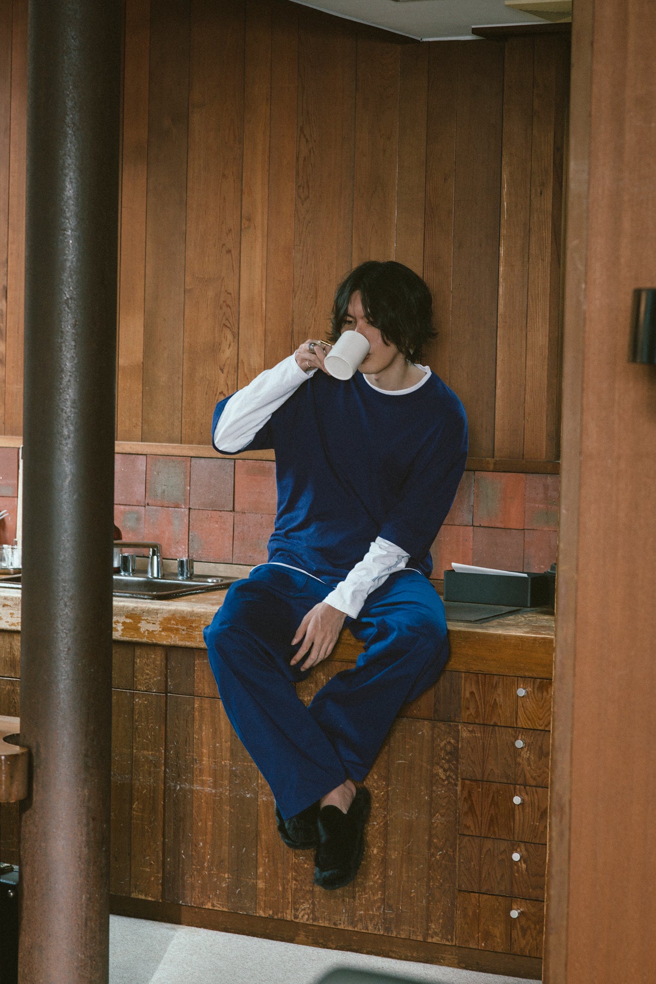 「毎日」アーティスト写真3（提供画像）