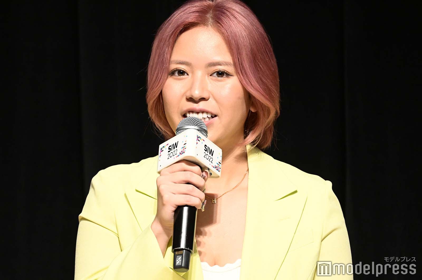 赤荻瞳氏 （C）モデルプレス