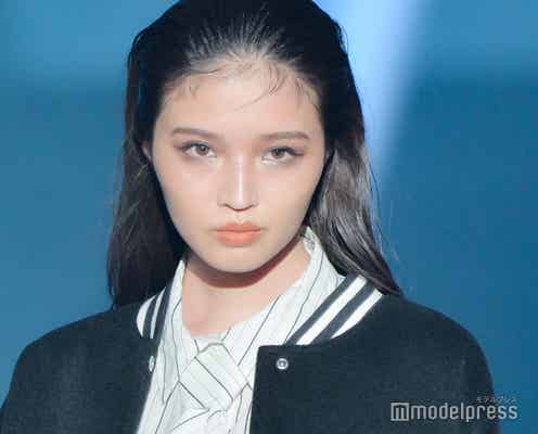 せいら、レザーミニスカ姿で美脚際立つ 鋭い視線に会場沸く<TGC しずおか 2024>