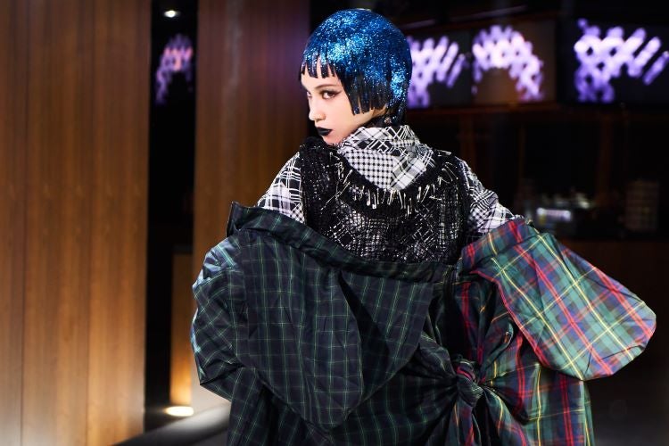 場面写真（巣鴨ード）／水原希子（C）キコキカク製作委員会