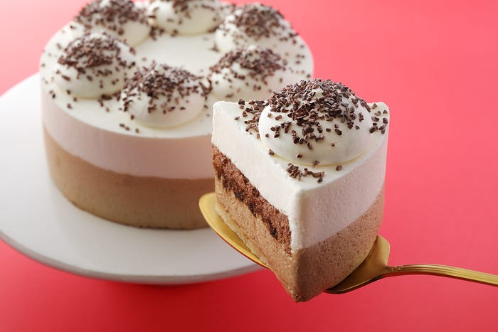 カフェオレ ケーキ ¥495/画像提供:スターバックス コーヒー ジャパン