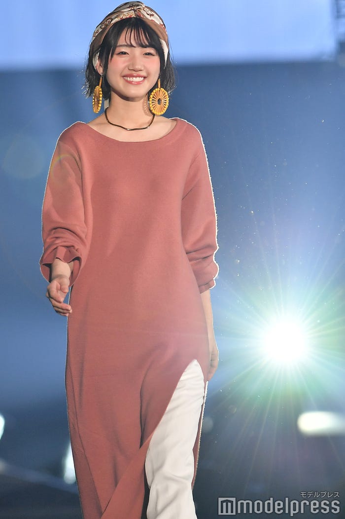 佐々木美玲 (C)モデルプレス