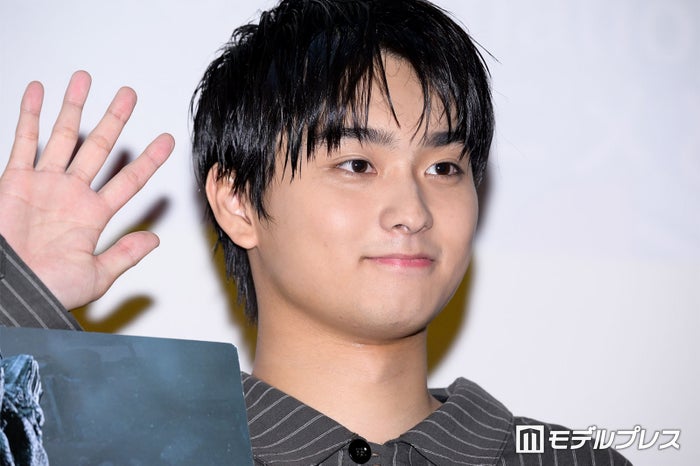 奥平大兼、海外制作チームとの撮影で驚いたこと「衝撃すぎて」【フレイル】