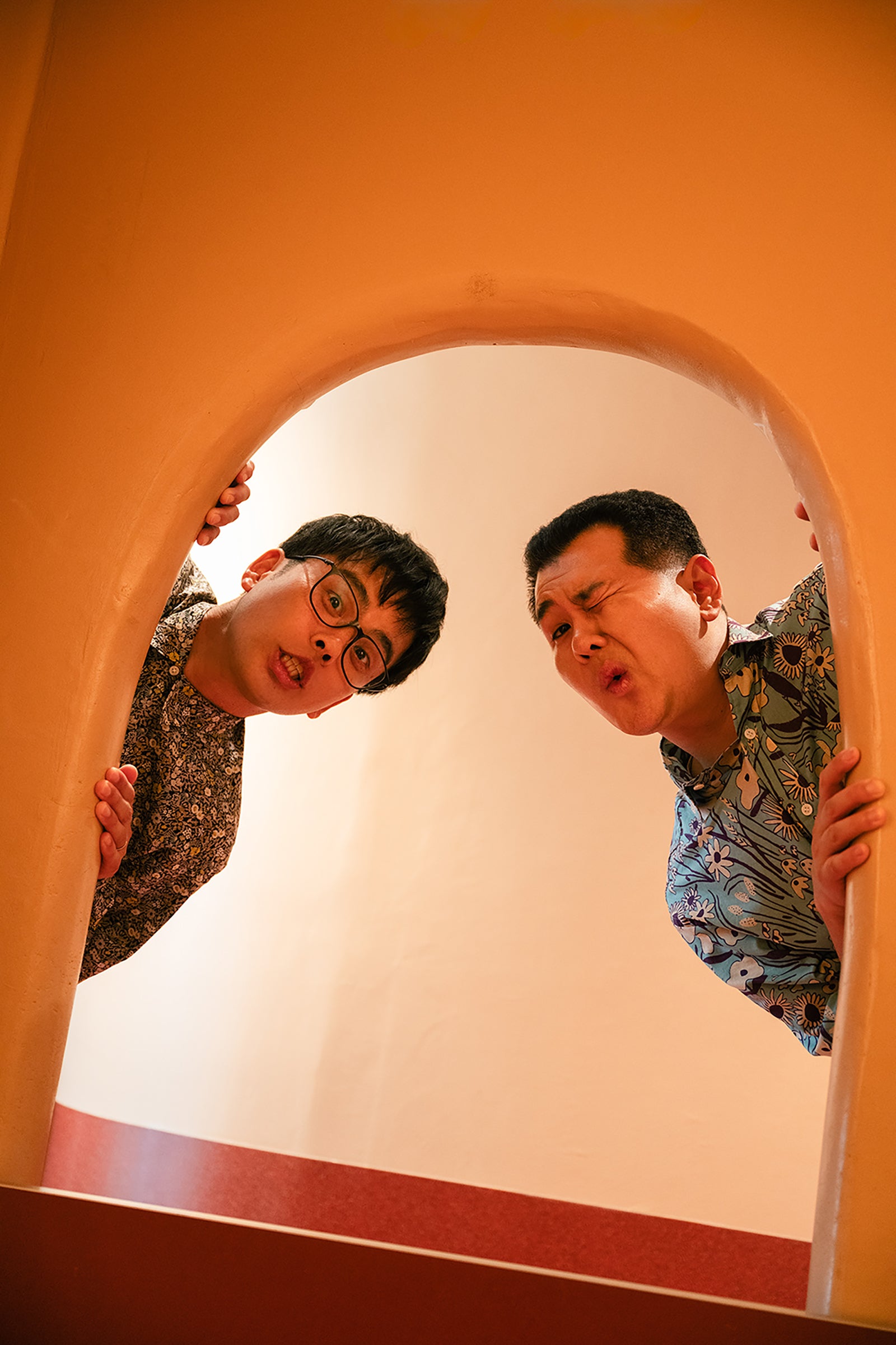 ノーパンチ松尾、パンチ浜崎（C）加賀翔（かが屋）／集英社