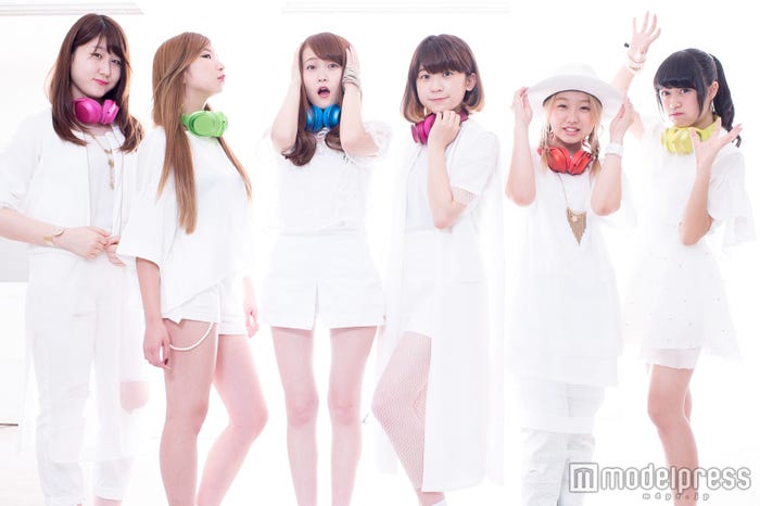 Little Glee Monster(左から)かれん、MAYU、芹奈、manaka、麻珠、アサヒ(C)モデルプレス