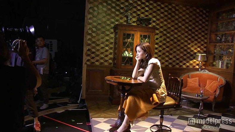 石原さとみ／新CMメイキングより