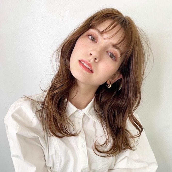 冬のロングに似合うヘアカラー特集 明 暗めまで大人の魅力を引き出すおすすめの髪色 モデルプレス 冬のロングに似合うヘアカラー特集 明 暗めまで大人の魅力を引き出すおすすめの髪色 モデルプレス